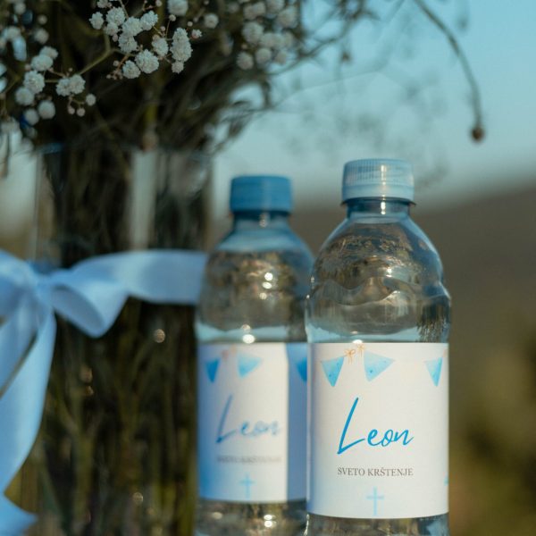 krstitke požega boca vode