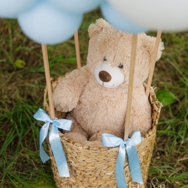 medo u košari baloni ornamenta